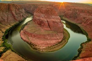 Beautiful shot of the Horseshoe bend, Alabama, USA at sunset