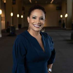 Lazetta Rainey Braxton_Headshot #1